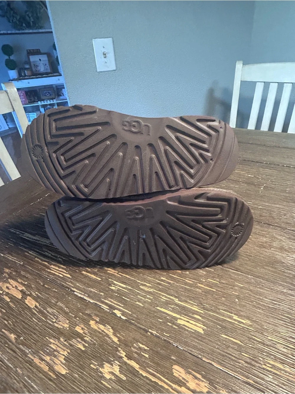 UGG Maddi II boots size 2